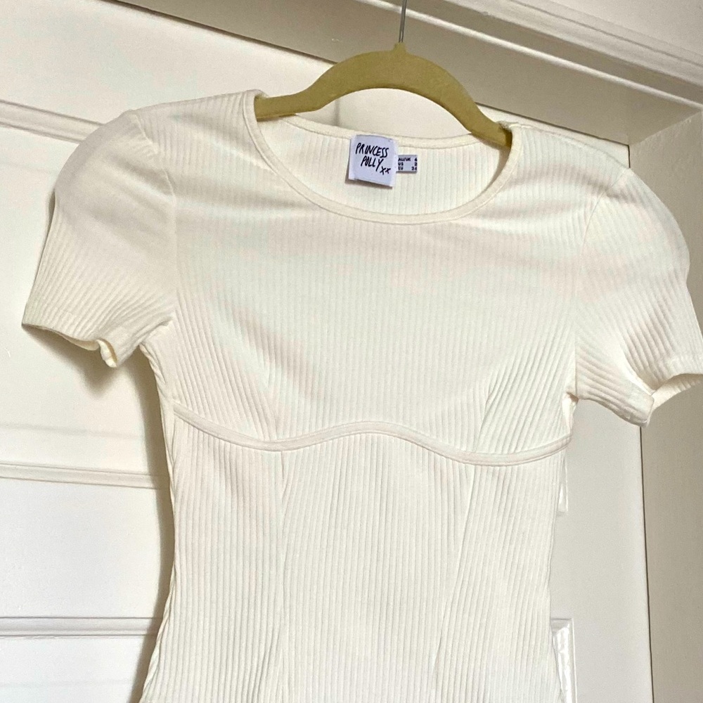 Princess Polly White Ribbed Short Sleeve Bodysuit Size 2